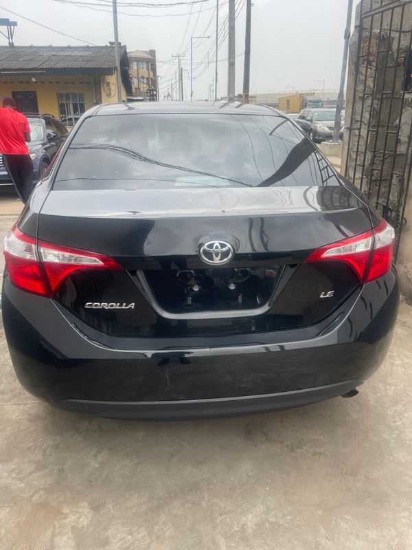 Thumbnail 2 of 2016 Toyota Corolla LE